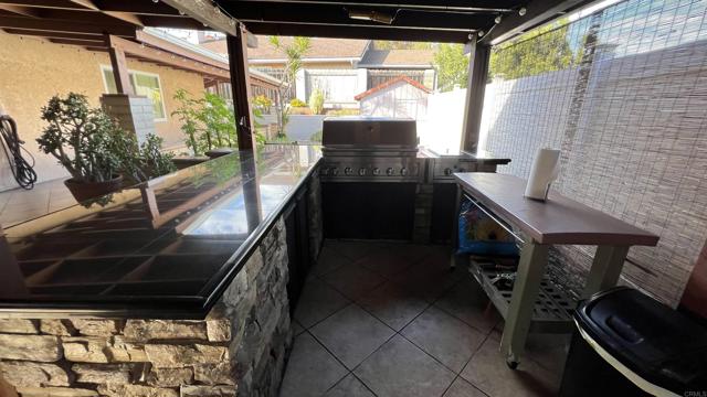 Detail Gallery Image 20 of 29 For 1735 Plaza Crest Ridge Rd, San Diego,  CA 92114 - 4 Beds | 2 Baths