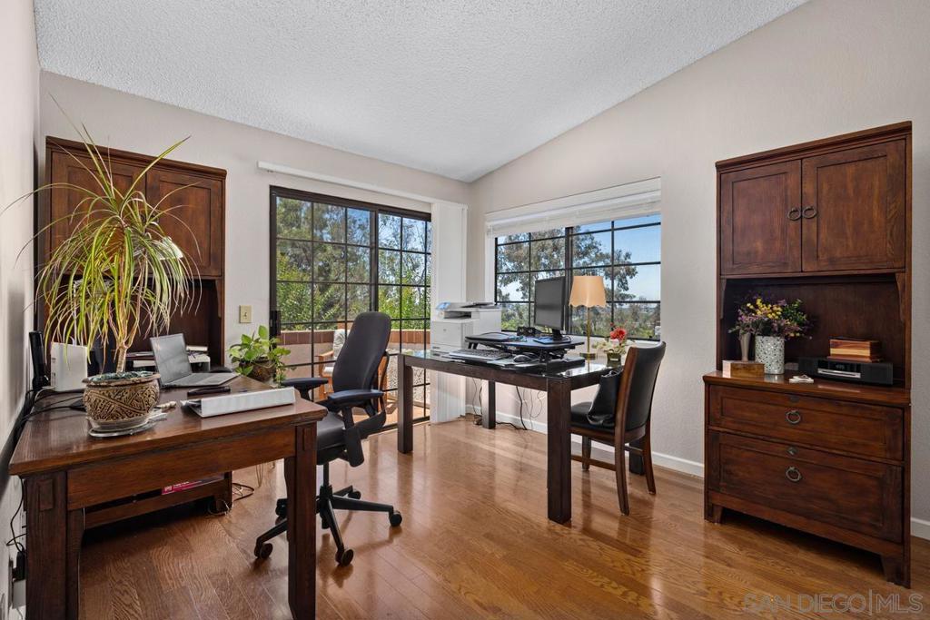 MLS #250034854SD img 15