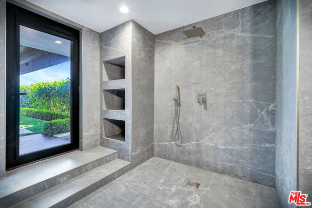 5944 Filaree, Malibu CA: https://media.crmls.org/mediaz/9852a581-743d-4808-a1b7-2772bc23aea6.jpg