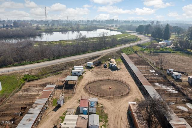 Detail Gallery Image 4 of 46 For 301 Sycamore Dr, Bakersfield,  CA 93308 - – Beds | – Baths