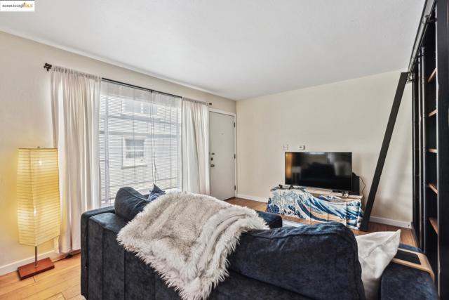 688 Alcatraz Ave, Oakland CA: https://media.crmls.org/mediaz/98544c6a-74d6-423a-9357-f594f488d33d.jpg
