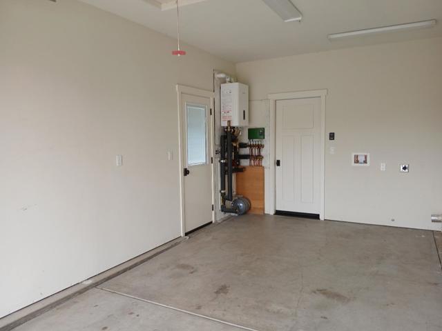 415 Spruce Street, Half Moon Bay CA: https://media.crmls.org/mediaz/9854e715-7345-477f-a602-fb34735f25de.jpg