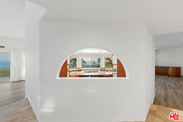 32215 Pacific Coast Highway, Malibu CA: https://media.crmls.org/mediaz/9855b404-90e2-47dd-b034-7e8b74bd4c39.jpg