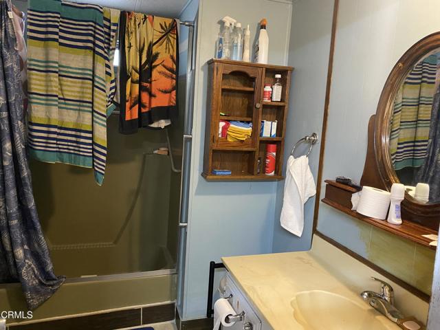 1853 Ives Avenue, Oxnard CA: https://media.crmls.org/mediaz/98565fe5-b845-4f8d-89b4-bfba68e244e8.jpg