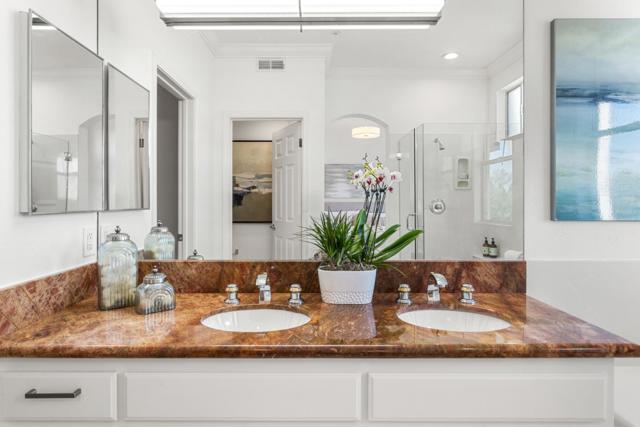 600 Baltic Circle, Redwood City CA: https://media.crmls.org/mediaz/98574288-aa12-4f06-a90d-1672a6250fe4.jpg