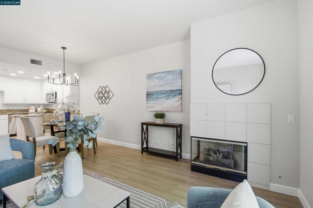 295 Tradewinds #202