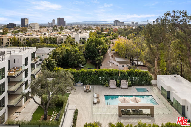 Drew Fenton | 505 S Barrington Avenue Los Angeles CA | MLS: 7082117