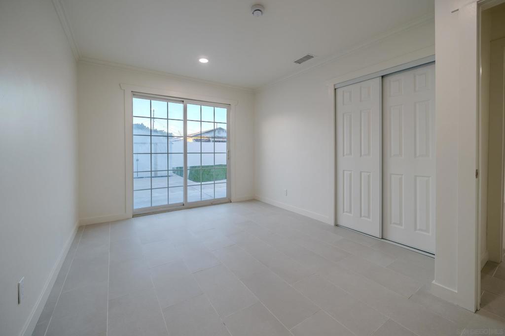 MLS #260016449SD image #5