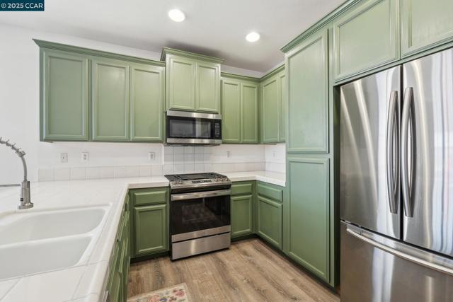 Image 7 of 16 For 2511 Aimonetti Ave