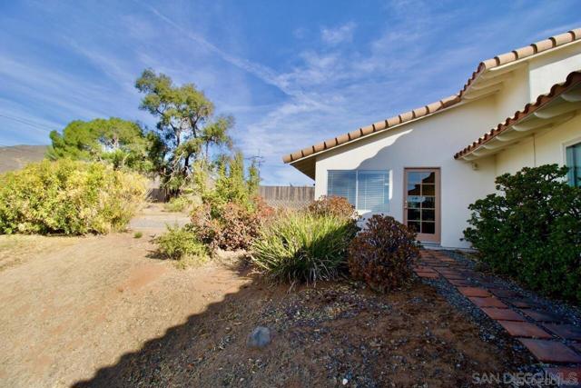 2962 Viejas View Pl, Alpine, California 91901, 3 Bedrooms Bedrooms, ,2 BathroomsBathrooms,Single Family Residence,For Sale,Viejas View Pl,250017061SD