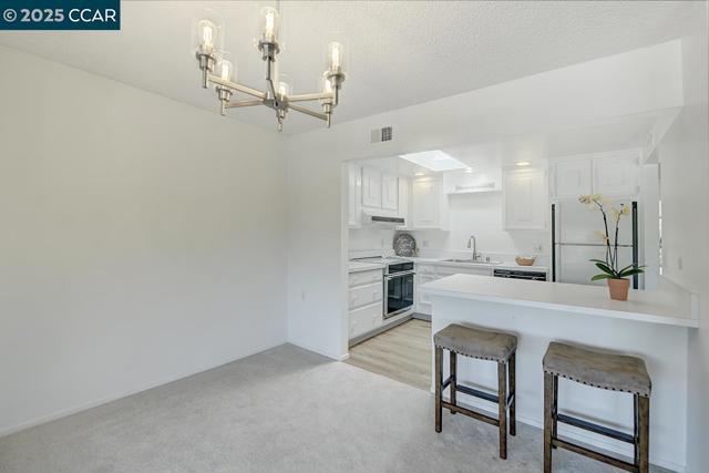 1300 Singingwood Ct., Walnut Creek CA: https://media.crmls.org/mediaz/985999ef-2518-4d9f-ada7-e33cc9b55778.jpg