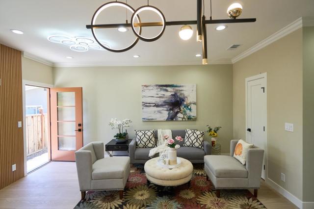 470 Holly Way, Milpitas CA: https://media.crmls.org/mediaz/985a45ae-c161-4d23-8853-29d68e0fdd19.jpg
