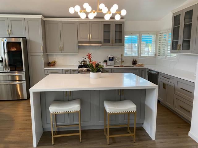 Detail Gallery Image 3 of 5 For 2401 Canfield, La Habra,  CA 90631 - 4 Beds | 2 Baths