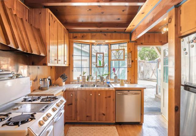 469 Evergreen Road, Pacific Grove CA: https://media.crmls.org/mediaz/985ab46d-1503-4e78-a947-7c9e3a2770e2.jpg