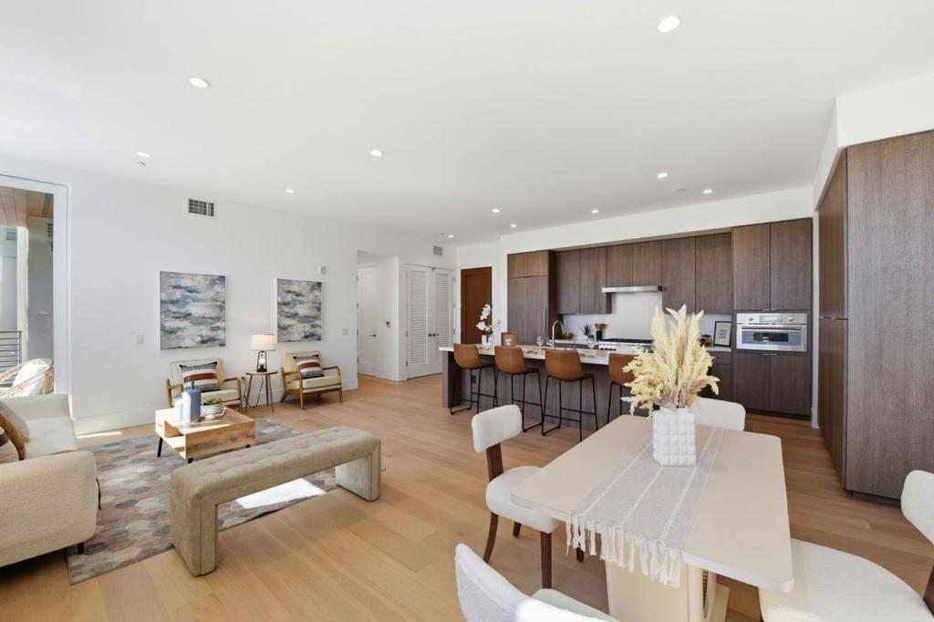 4880 El Camino Real #23