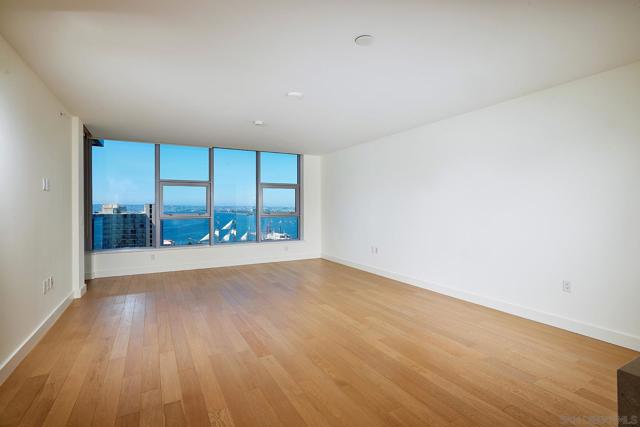 1388 Kettner Blvd, San Diego CA: https://media.crmls.org/mediaz/985b84f5-c6ad-428e-8714-d15f4f028fa9.jpg