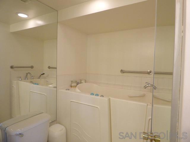 939 Coast Blvd - photo 12