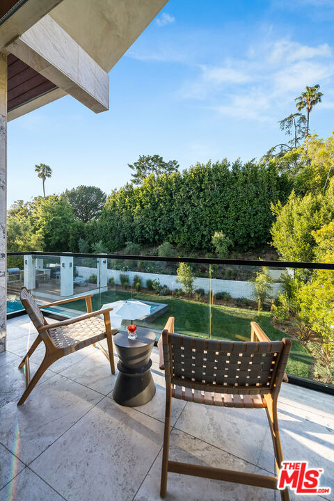 11075 Sunset Boulevard, Los Angeles, California 90049, 5 Bedrooms Bedrooms, ,5 BathroomsBathrooms,Single Family Residence,For Sale,Sunset,23267279