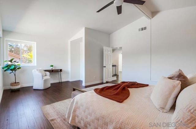 12709 Treeridge Ter, Poway CA: https://media.crmls.org/mediaz/985c28a4-d01c-45dc-8dc5-af5c0ce72029.jpg