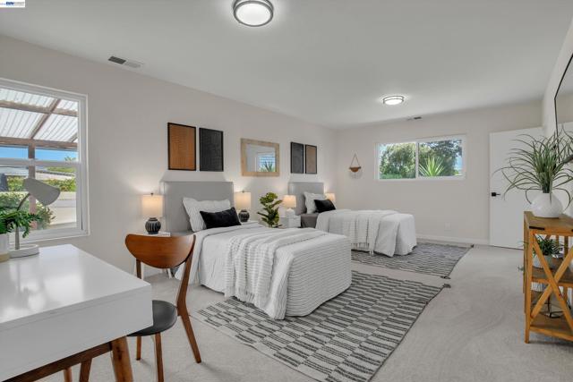 Image 28 of 36 For 16188 Yale Ave