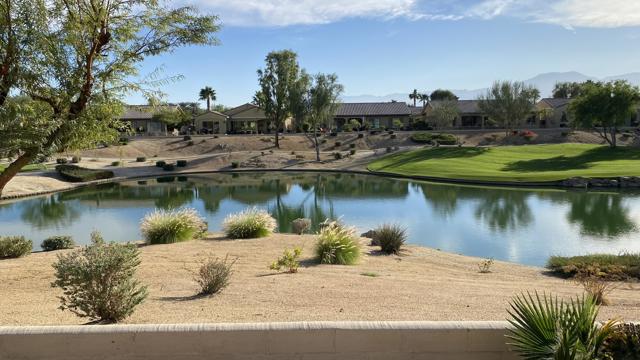 81451 Corte Pipilla, Indio CA: https://media.crmls.org/mediaz/985d07cc-94ee-42c6-91cd-1cd39fc572dd.jpg