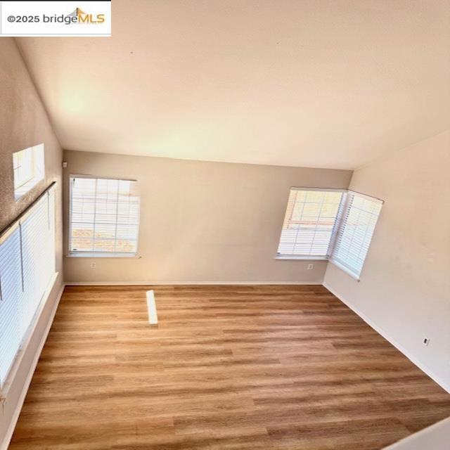 4907 Ridgeview Drive, Antioch CA: https://media.crmls.org/mediaz/985d496e-15f3-4221-9f40-cd9a201a3eee.jpg