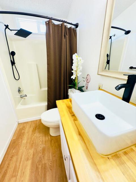 200 Ford Road, San Jose CA: https://media.crmls.org/mediaz/985da869-3ba8-44ac-89df-3c361e93b4eb.jpg