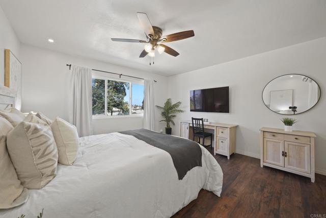 575 Otay Lakes Rd, Chula Vista CA: https://media.crmls.org/mediaz/985e2216-5d43-4b21-a75f-bfa3b9ddded2.jpg