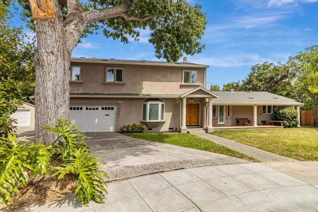 2331 Carmel Drive, Palo Alto CA: https://media.crmls.org/mediaz/985e6d2f-f97b-4a26-99d9-48f52bd1d052.jpg