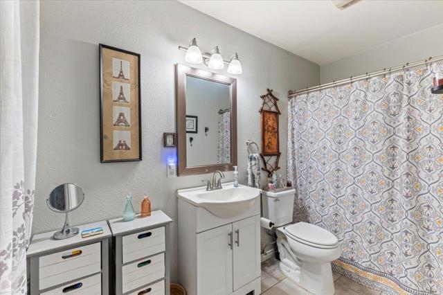 10214 Michala Place, Santee CA: https://media.crmls.org/mediaz/985e80c5-31cd-4954-8721-56b6a02fbc0a.jpg