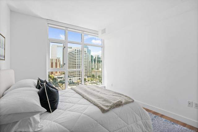 1205 Pacific Hwy, San Diego CA: https://media.crmls.org/mediaz/985e9d91-77e2-4832-8741-b711c4249fe8.jpg