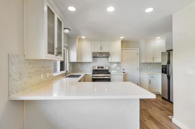 124 Beverly Drive, San Carlos CA: https://media.crmls.org/mediaz/985ed7c9-37e4-49fc-ac37-ab514018282a.jpg