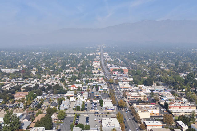 823 Earlham Street, Pasadena CA: https://media.crmls.org/mediaz/985fffa8-136b-49d9-ba1a-2686c055e9c5.jpg