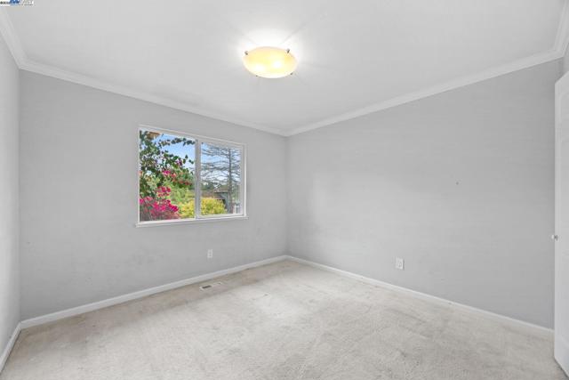 4321 Kingswood Dr, Concord CA: https://media.crmls.org/mediaz/986027fc-a23a-4c86-9949-b820763f21c0.jpg