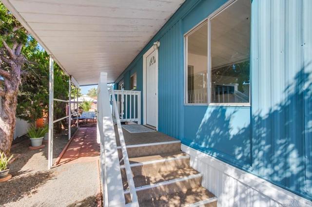 Detail Gallery Image 37 of 47 For 1120 E Mission Road #27,  Fallbrook,  CA 92028 - 2 Beds | 2 Baths