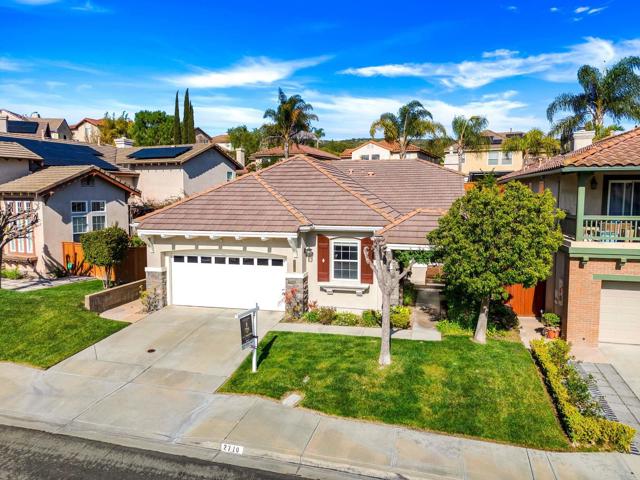 2710 Valleycreek Drive, Chula Vista CA: https://media.crmls.org/mediaz/986118e9-2cf0-4d9a-89a4-6dab4b68435f.jpg