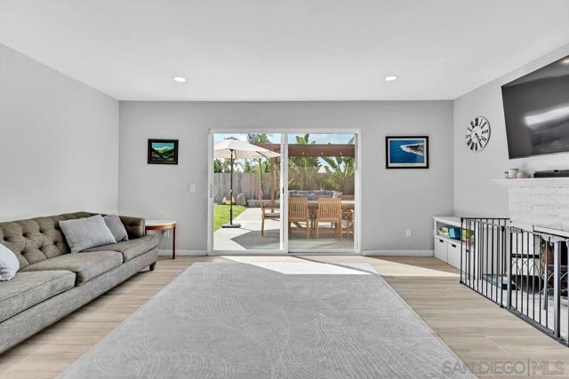 3978 Shenandoah Dr, Oceanside CA: https://media.crmls.org/mediaz/98621c5c-6172-4b7d-8f0c-5145262155d6.jpg