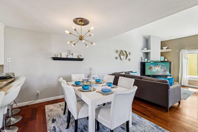 3843 Riviera Drive, San Diego CA: https://media.crmls.org/mediaz/986319be-aba4-43f3-87cb-5e6260c92a54.jpg