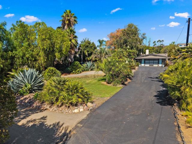 1767 Wind River Road, El Cajon CA: https://media.crmls.org/mediaz/9863305b-83c6-42c9-896b-7aaaaabfd42b.jpg