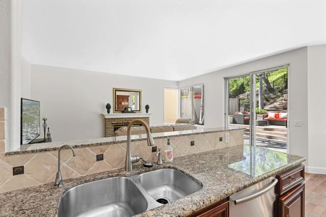 6990 Blue Orchid Lane, Carlsbad CA: https://media.crmls.org/mediaz/98638df9-664a-4758-a2f7-cce5b3132be3.jpg