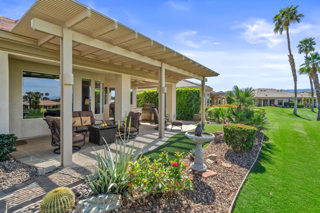 80610 Prestwick Place, Indio CA: https://media.crmls.org/mediaz/98664fae-e55f-4311-9423-eae659cb07e5.jpg