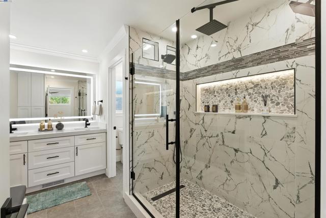 5701 Lewis Way, Concord CA: https://media.crmls.org/mediaz/986702de-15f4-4401-95cd-402df48f8455.jpg