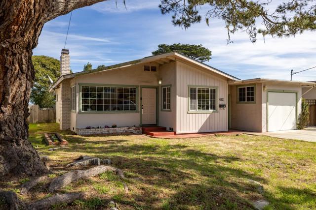 662 Oak Street, Monterey CA: https://media.crmls.org/mediaz/986712f6-506a-44dd-888c-95640695749e.jpg