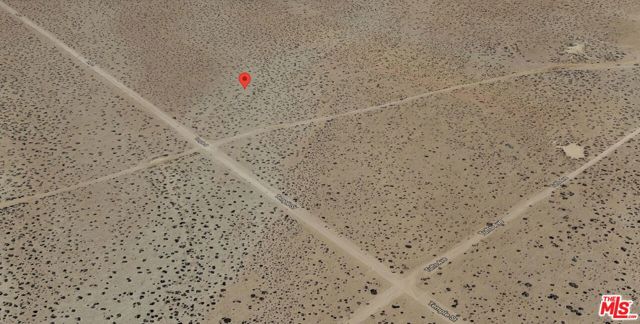 0 Tufts Avenue, California City CA: https://media.crmls.org/mediaz/986749db-a2ee-4288-b28a-f76af85e3a33.jpg
