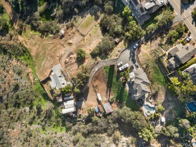 Detail Gallery Image 4 of 70 For 410 Woodland Ln, El Cajon,  CA 92021 - – Beds | – Baths