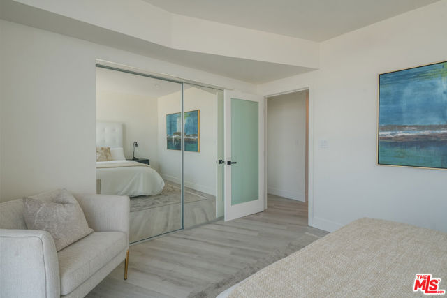 13600 Marina Pointe Drive, Marina del Rey CA: https://media.crmls.org/mediaz/9869e293-8000-47ba-8473-260406822847.jpg