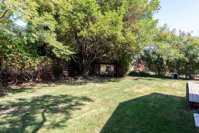 5268 Keeler Ct, Fremont CA: https://media.crmls.org/mediaz/986a5441-64e6-4084-ba43-97cafa03d7f0.jpg