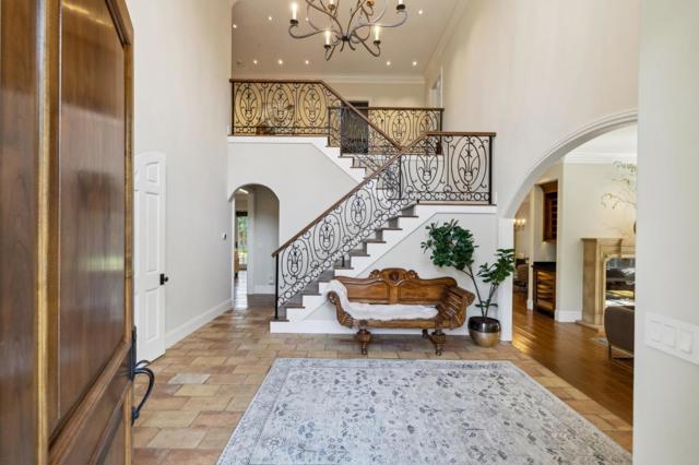 125 Stonepine Road, Hillsborough CA: https://media.crmls.org/mediaz/986ac604-03a5-4a6d-9124-653e74942793.jpg