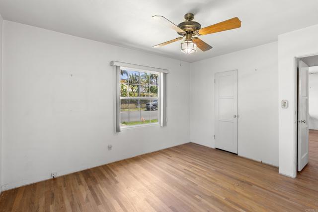 1120 Devonshire Drive, Ocean Beach (San Diego) CA: https://media.crmls.org/mediaz/986bc8b8-bc5b-4c37-ade3-6b0c4dd7c20a.jpg