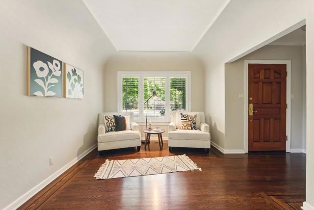 435 Edgewood Road, Redwood City CA: https://media.crmls.org/mediaz/986bed05-2aa3-4e2a-9401-c03845df17e6.jpg